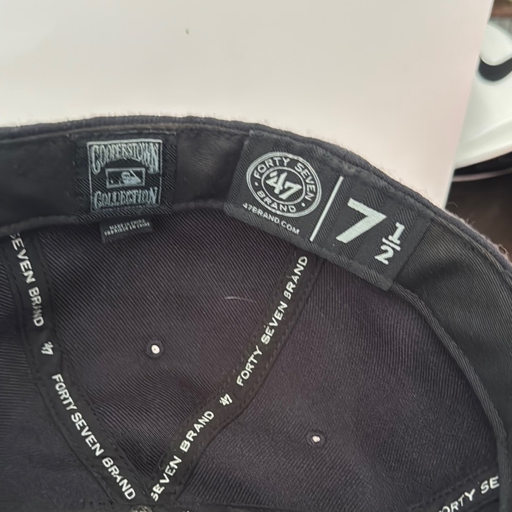 47 Brand Black Fitted Cap Classic Angels Cap - Picture 2 of 4